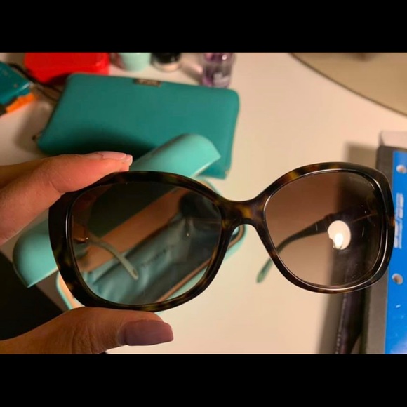 Tiffany sunglasses - Picture 1 of 3